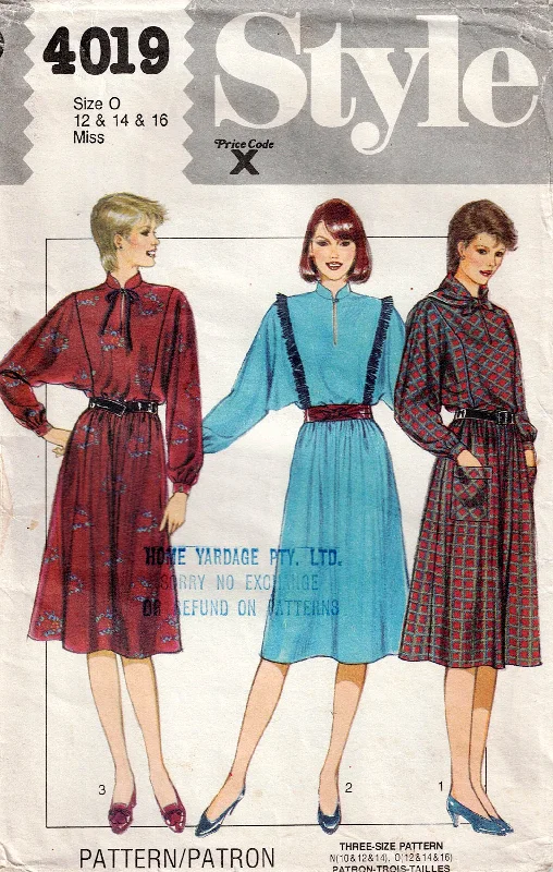 Style 4019 Womens Dolman Sleeved Dresses with Ruffle Trim 1980s Vintage Sewing Pattern Size 12 - 16 Style 4019 Womens Dolman Sleeved Dresses with Ruffle Trim 1980s Vintage Sewing Pattern Size 12 - 16