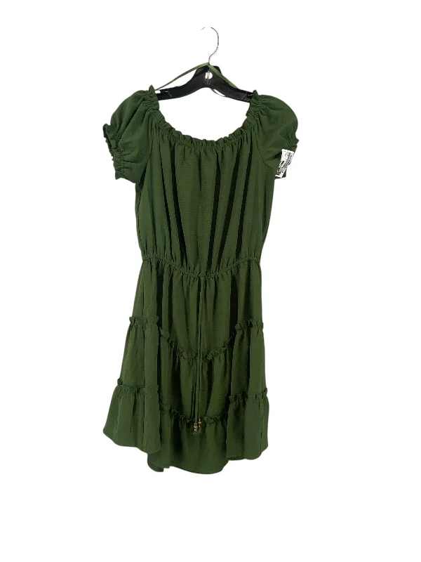 Dress Casual Short By City Triangles  Size: M