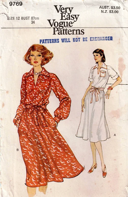 Very Easy Vogue 9769 Womens Easy Raglan Sleeved Dress 1970s Vintage Sewing Pattern Size 12 Bust 34 Inches Very Easy Vogue 9769 Womens Easy Raglan Sleeved Dress 1970s Vintage Sewing Pattern Size 12 Bust 34 Inches
