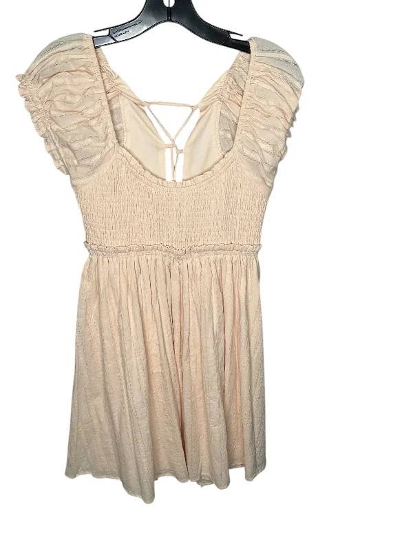 Dress Casual Short By Altard State  Size: M