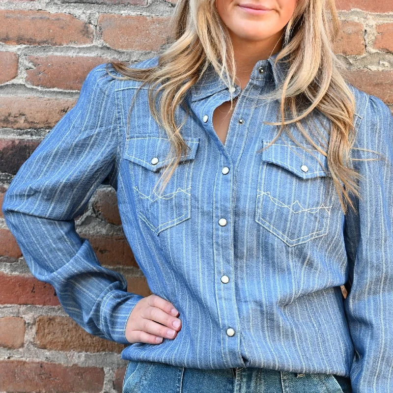 Double D Ranch Ladies Heath Shirt in Denim Casual Plain Short Shirt