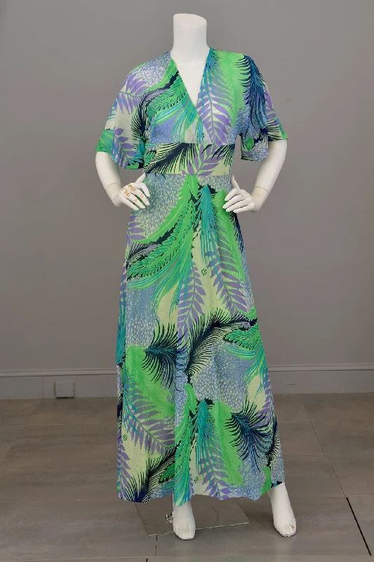 1970s Chiffon Feather Print Maxi Dress with Flutter Sleeves Comfortable Maxi Dress with Slits